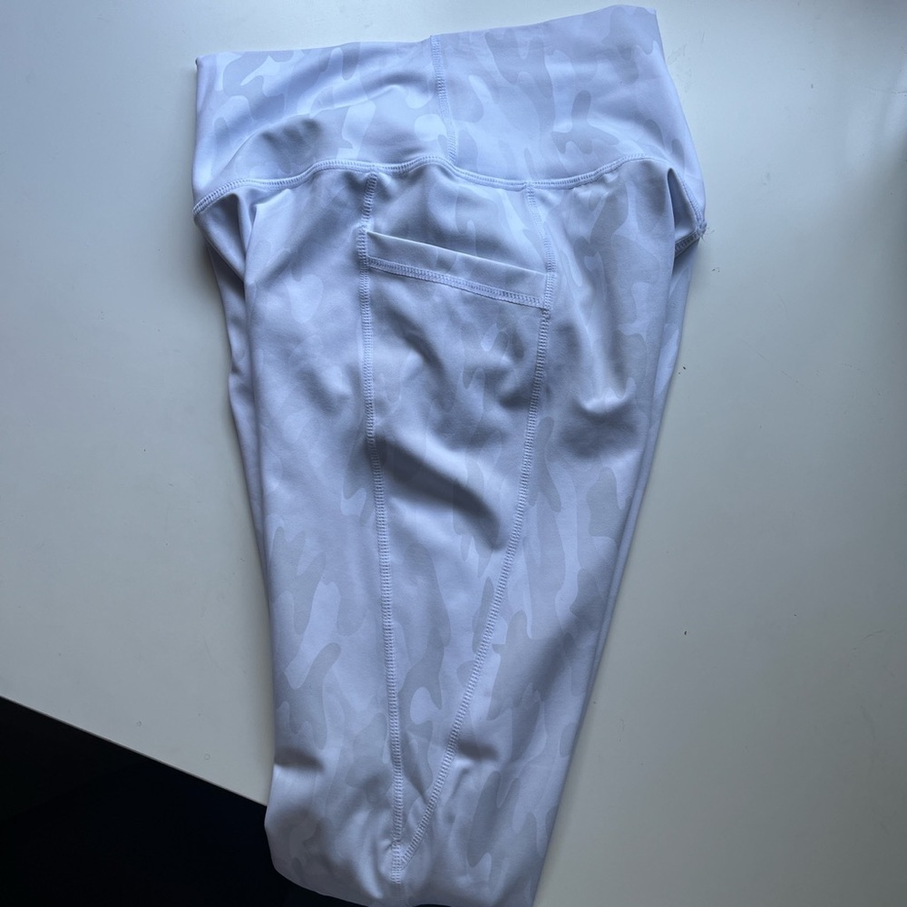 Buffbunny White Camo Leggings - Picture 3 of 5